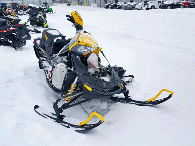 2BPSUFDB8DV000472 - 2013 SKI DOO RENEGADE YELLOW photo 1