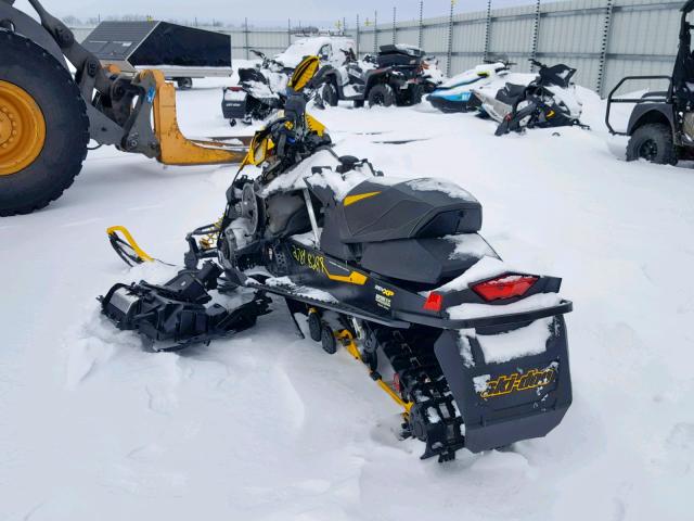 2BPSUFDB8DV000472 - 2013 SKI DOO RENEGADE YELLOW photo 3