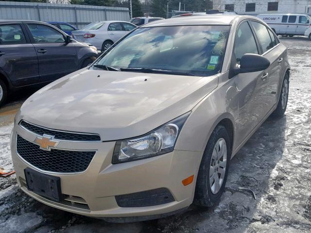 1G1PD5SH2C7137173 - 2012 CHEVROLET CRUZE LS GOLD photo 2