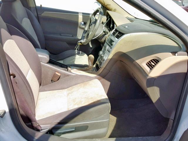 1G1ZA5E01AF113831 - 2010 CHEVROLET MALIBU LS WHITE photo 5