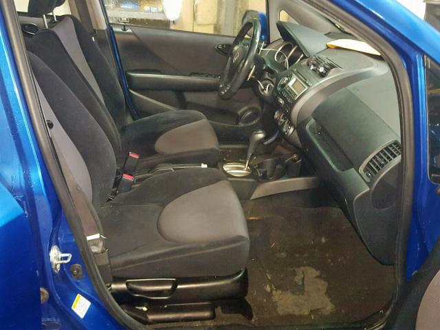 JHMGD38608S046049 - 2008 HONDA FIT BLUE photo 5