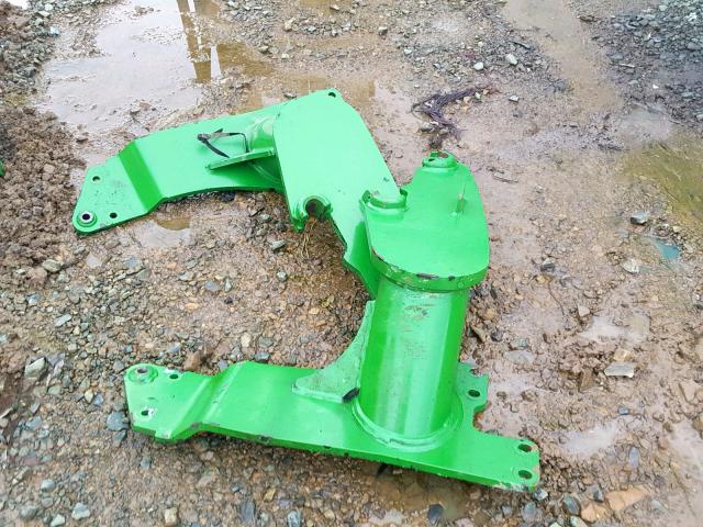 1P0H240XCFD015209 - 2015 JOHN DEERE LOAD FORKS GREEN photo 9