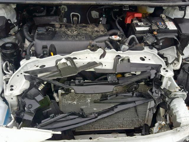 VNKKTUD31HA084872 - 2017 TOYOTA YARIS L WHITE photo 7