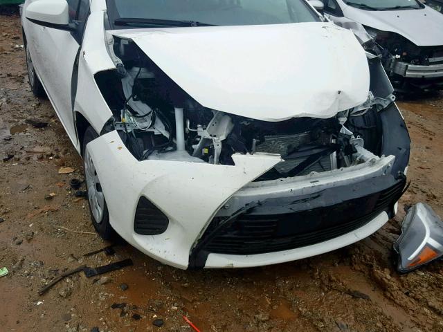 VNKKTUD31HA084872 - 2017 TOYOTA YARIS L WHITE photo 9