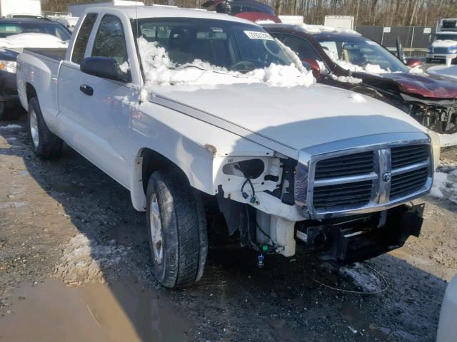 1D7HW42N66S715868 - 2006 DODGE DAKOTA SLT WHITE photo 1