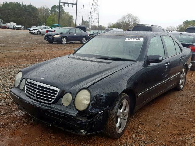 WDBJF65J02B490842 - 2002 MERCEDES-BENZ E 320 BLACK photo 2