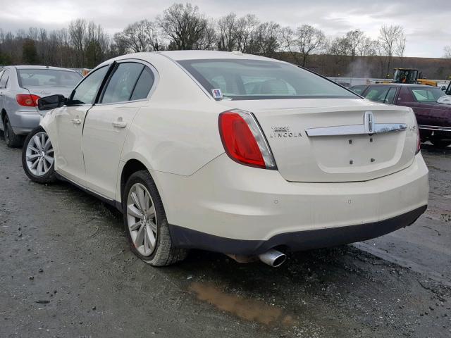 1LNHM93RX9G628380 - 2009 LINCOLN MKS WHITE photo 3