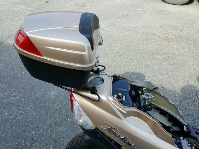 19NTEACB9H1002936 - 2017 TAO SCOOTER GOLD photo 6