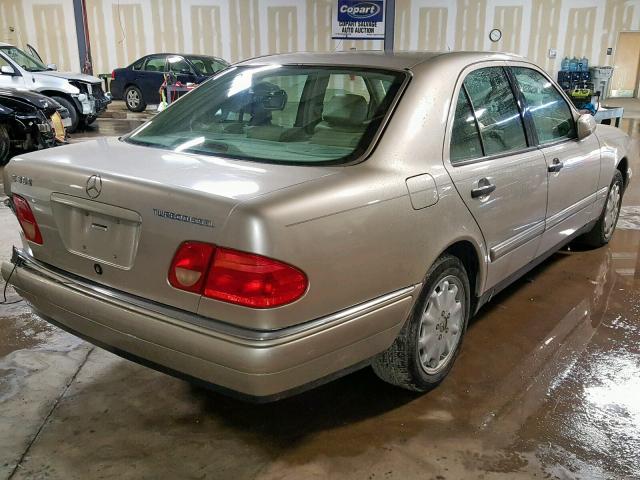 WDBJF25H9XA886769 - 1999 MERCEDES-BENZ E 300TD BEIGE photo 4