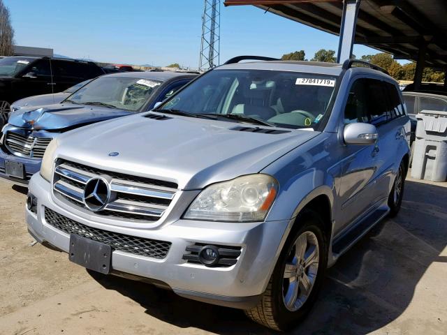 4JGBF71E07A138521 - 2007 MERCEDES-BENZ GL 450 4MA SILVER photo 2