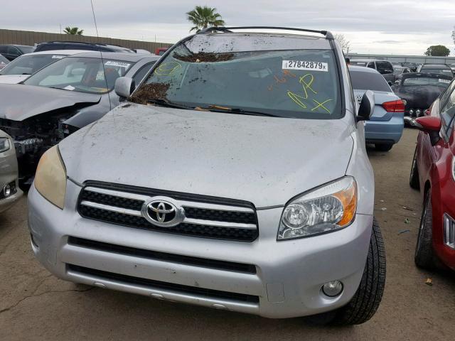 JTMBD31V665023027 - 2006 TOYOTA RAV4 LIMIT SILVER photo 2