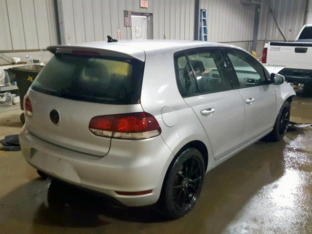 WVWDB7AJ5EW003962 - 2014 VOLKSWAGEN GOLF 银色 照片 4