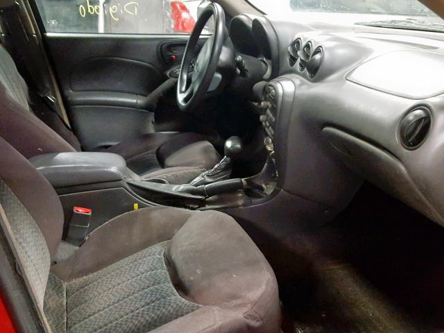 1G2NF52E34M534705 - 2004 PONTIAC GRAND AM S RED photo 5