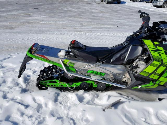 4UF17SNWXHT109819 - 2017 ARCTIC CAT SNOWMOBILE TWO TONE photo 6