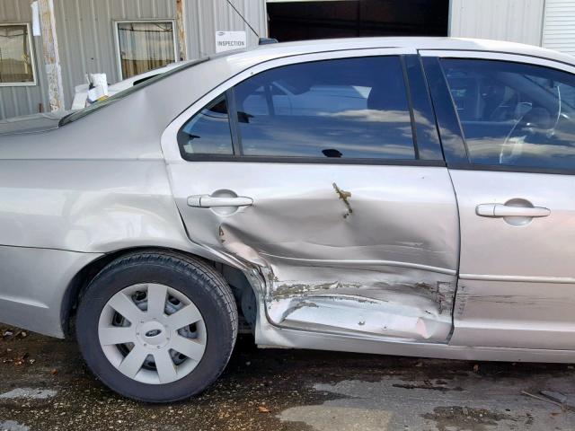 3FAHP06Z87R271957 - 2007 FORD FUSION S SILVER photo 9