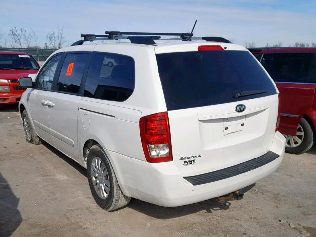 KNDMG4C74E6565109 - 2014 KIA SEDONA LX WHITE photo 3