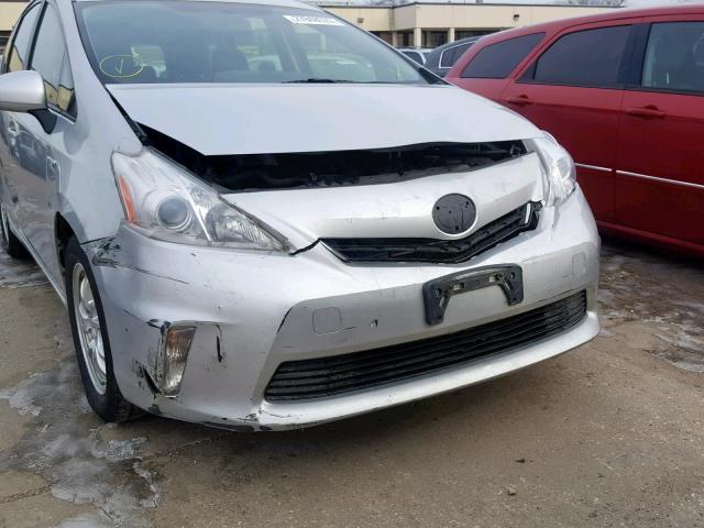 JTDZN3EU8EJ010573 - 2014 TOYOTA PRIUS V GRAY photo 9