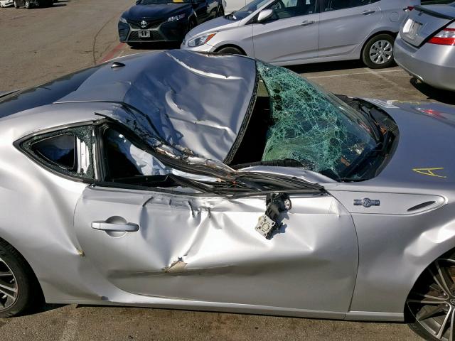 JF1ZNAA18D2710222 - 2013 TOYOTA SCION FR-S SILVER photo 9