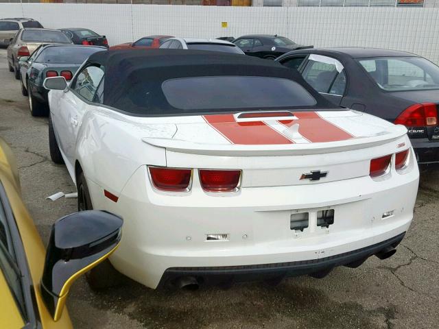 2G1FJ3DJ2B9170065 - 2011 CHEVROLET CAMARO SS WHITE photo 3