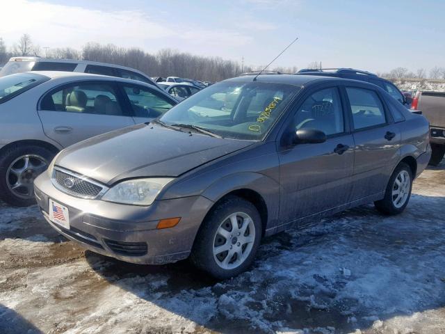 1FAFP34NX5W283725 - 2005 FORD FOCUS ZX4 GRAY photo 2