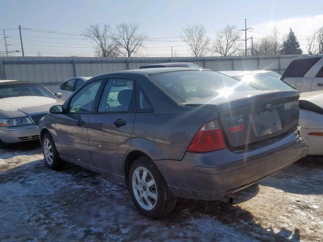 1FAFP34NX5W283725 - 2005 FORD FOCUS ZX4 GRAY photo 3