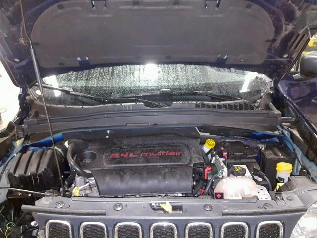 ZACCJBAB7HPF91083 - 2017 JEEP RENEGADE S BLUE photo 7