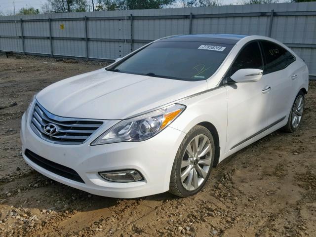 KMHFH4JG4EA424817 - 2014 HYUNDAI AZERA GLS WHITE photo 2