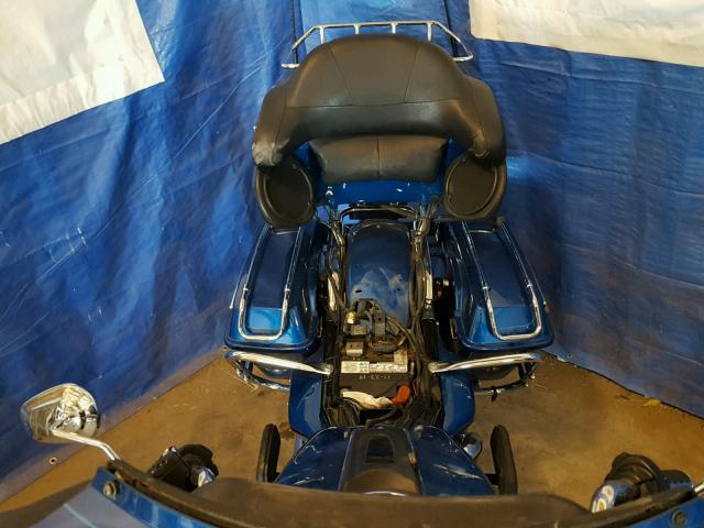 1HD1FCW135Y665907 - 2005 HARLEY-DAVIDSON FLHTCUI BLUE photo 6