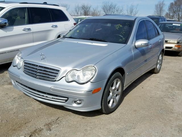 WDBRF92H37F861479 - 2007 MERCEDES-BENZ C 280 4MAT SILVER photo 2