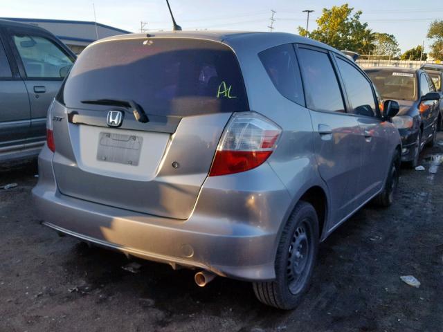 JHMGE8H27AS002840 - 2010 HONDA FIT GRAY photo 4