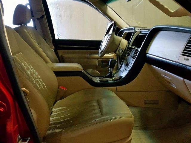 5LMEU88HX5ZJ33055 - 2005 LINCOLN AVIATOR RED photo 5