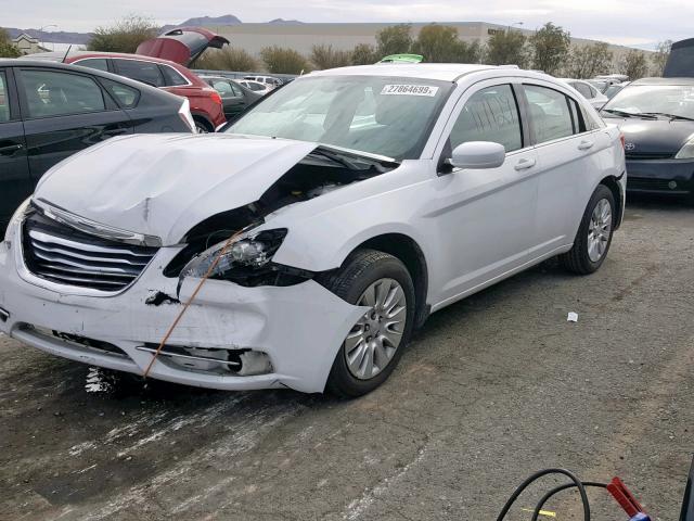 1C3CCBAB2DN735320 - 2013 CHRYSLER 200 LX WHITE photo 2