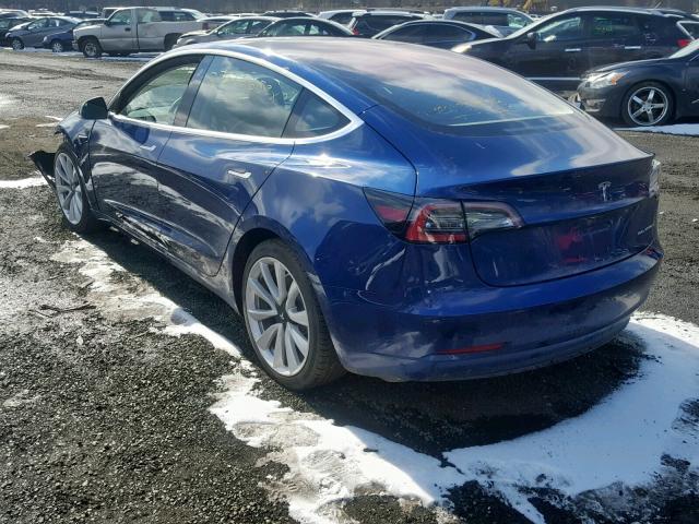 5YJ3E1EBXJF146343 - 2018 TESLA MODEL 3 BLUE photo 3