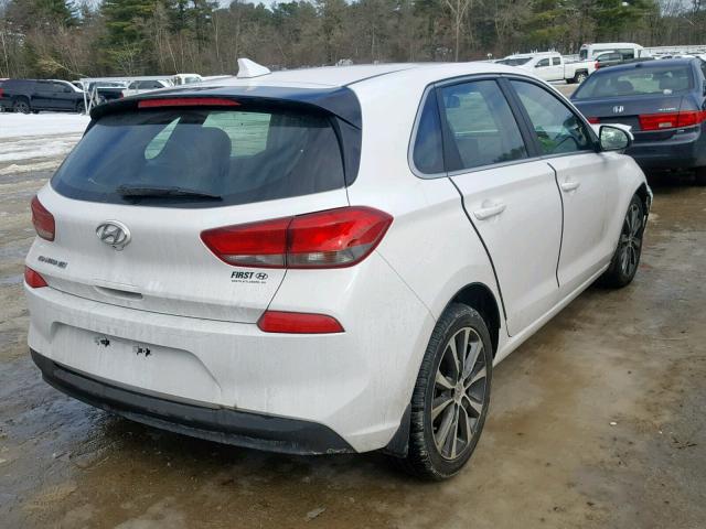 KMHH35LEXJU062994 - 2018 HYUNDAI ELANTRA GT WHITE photo 4