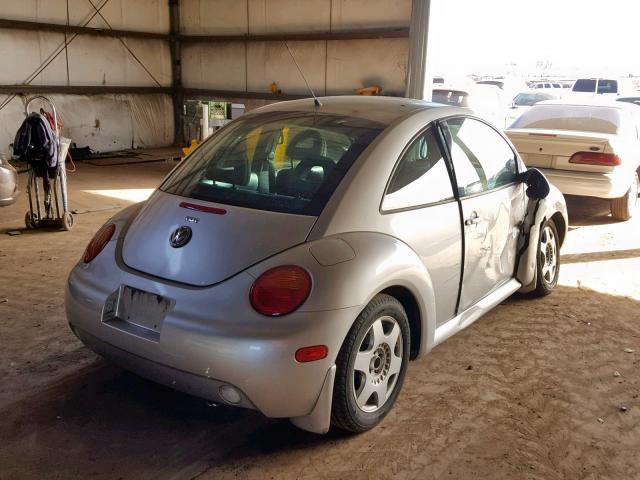 3VWCP21C41M441980 - 2001 VOLKSWAGEN NEW BEETLE SILVER photo 4