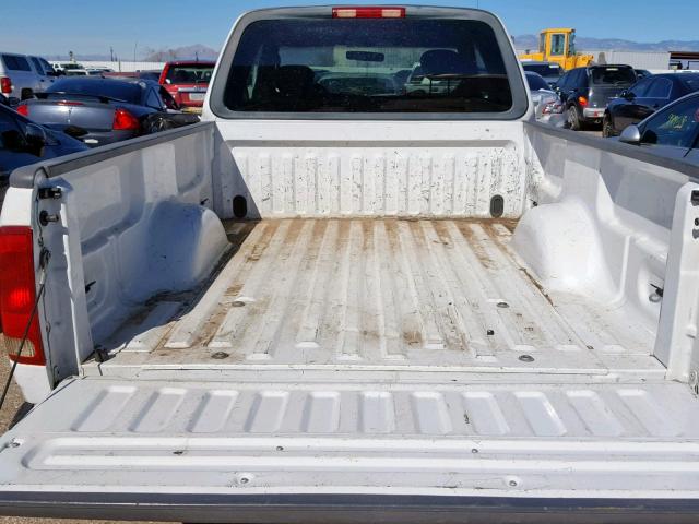 2FTRX17224CA53247 - 2004 FORD F-150 HERI WHITE photo 9