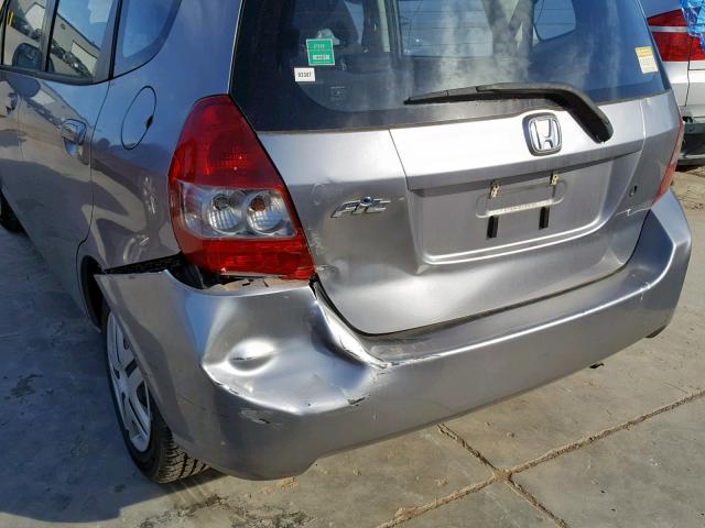 JHMGD38447S002794 - 2007 HONDA FIT SILVER photo 9