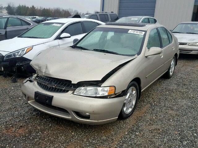 1N4DL01A4YC240152 - 2000 NISSAN ALTIMA XE GOLD photo 2