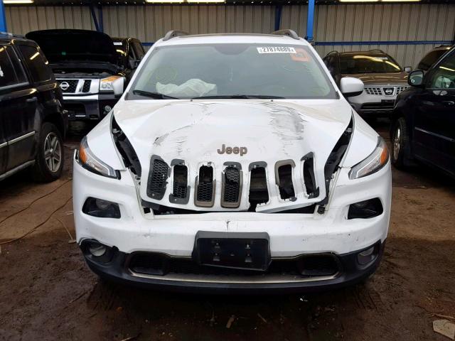 1C4PJMCS2GW293116 - 2016 JEEP CHEROKEE L WHITE photo 9