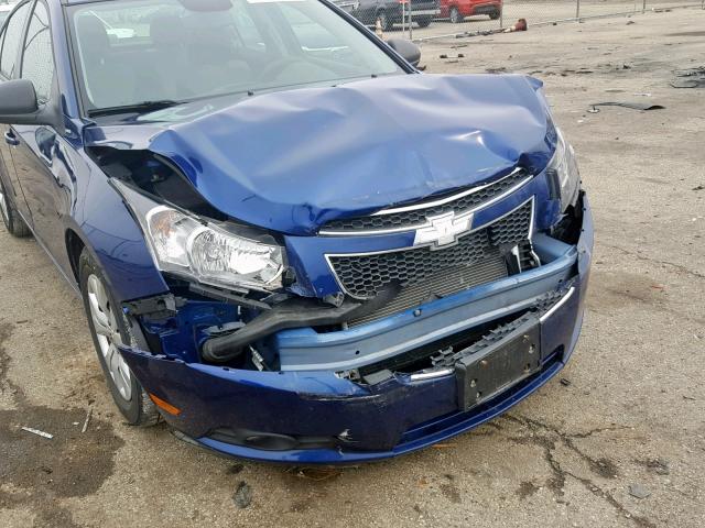 1G1PA5SH5D7122533 - 2013 CHEVROLET CRUZE LS BLUE photo 9