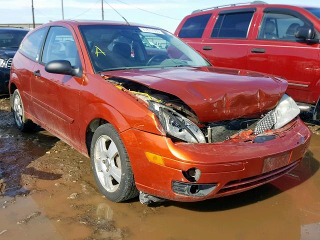 3FAFP31N25R111972 - 2005 FORD FOCUS ZX3 ORANGE photo 1