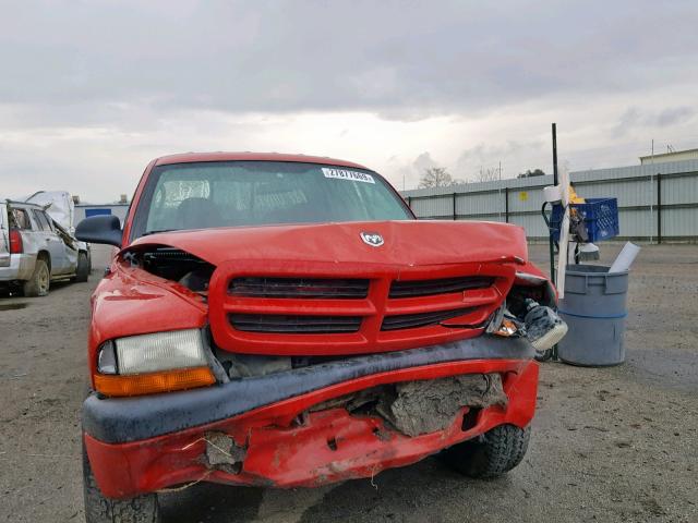 1B7HL38N62S607233 - 2002 DODGE DAKOTA QUA RED photo 9