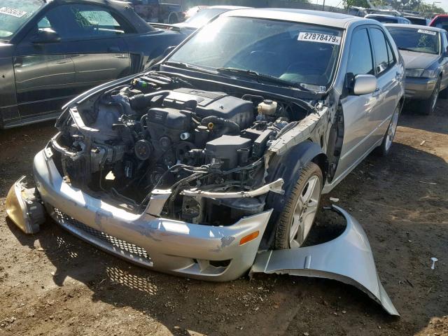 JTHBD192730070699 - 2003 LEXUS IS 300 SILVER photo 2