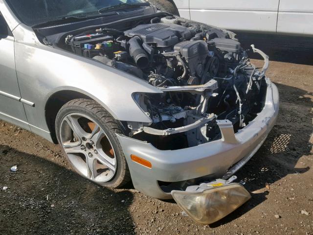 JTHBD192730070699 - 2003 LEXUS IS 300 SILVER photo 9