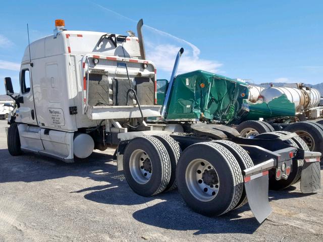 1FUJGLDR39LAL9621 - 2009 FREIGHTLINER CASCADIA 1 WHITE photo 3