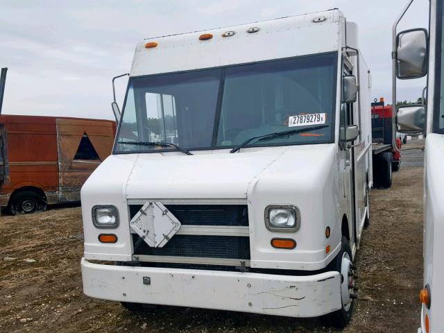 4UZA4FF43WC932928 - 1998 FREIGHTLINER CHASSIS M WHITE photo 2