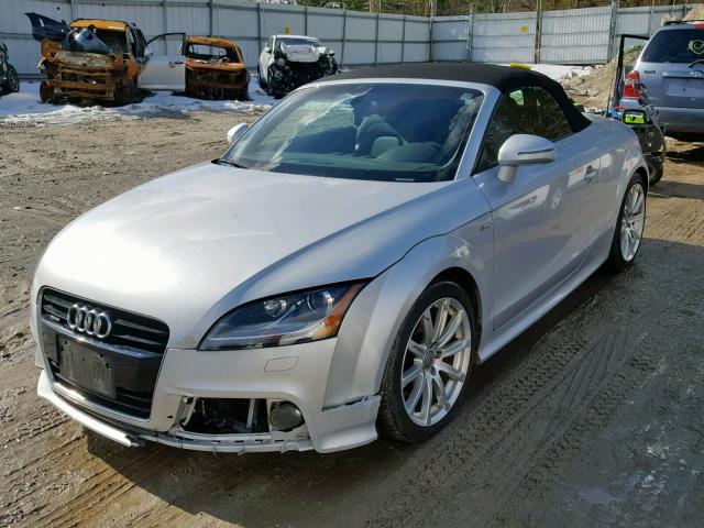 TRUSFAFK0E1000612 - 2014 AUDI TT PREMIUM SILVER photo 2