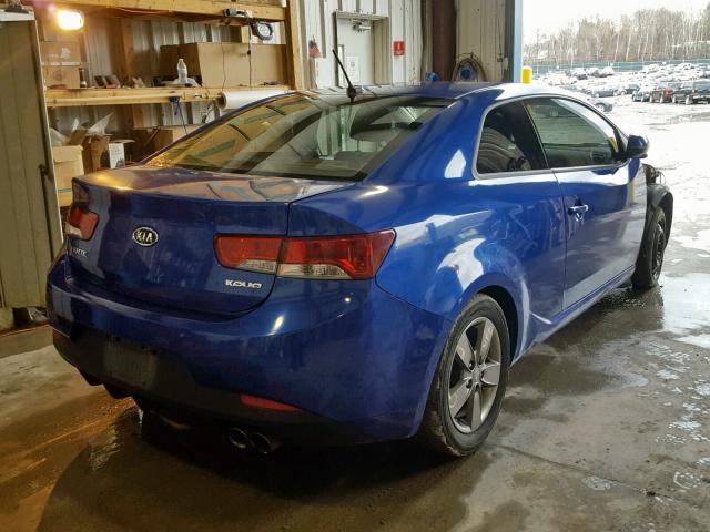 KNAFU6A22C5637509 - 2012 KIA FORTE EX BLUE photo 4