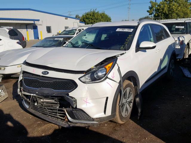 KNDCB3LC8H5049380 - 2017 KIA NIRO FE WHITE photo 2