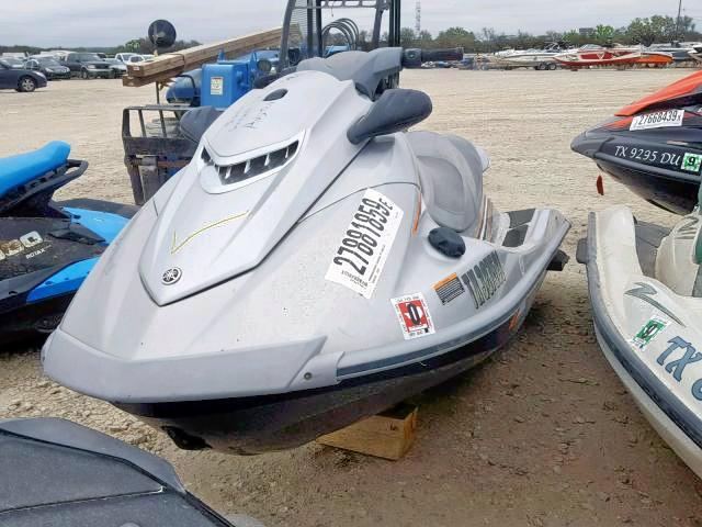 YAMA2171E111 - 2011 YAMAHA VXR BLACK photo 2